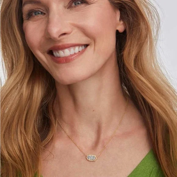 Kendra Scott / Elisa Gold Pendant Necklace in Platinum Drusy - Picture 2 of 3